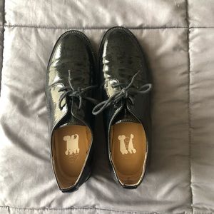 Women’s dress shoes